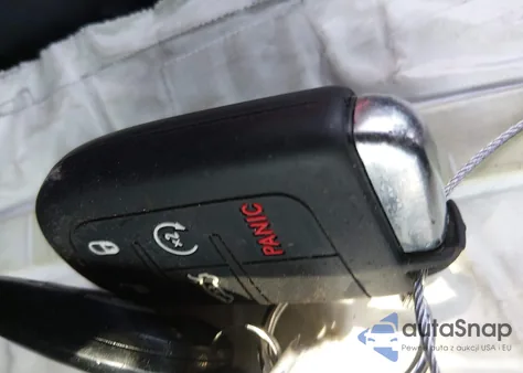 2013 Dodge Journey Sxt z USA, uszkodzony, nr VIN 3C4PDCBG2DT619156